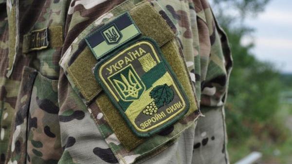 Народная милиция ЛНР: пьяный вояка из медроты ВСУ порезал другого бойца и скрылся