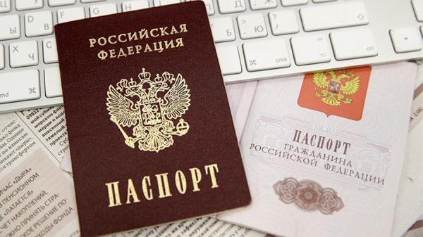 Первые жители ЛНР выехали в Ростовскую область за паспортами РФ
