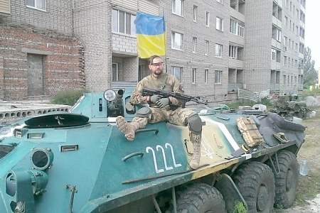 Каратели украинской армии оборудовали новые позиции вблизи жилого дома в Станице Луганской