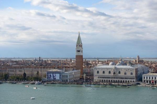 Площадь Святого Марка в Венеции полностью ушла под воду