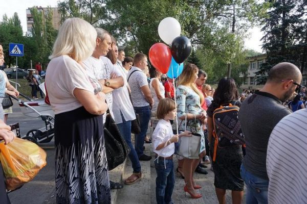Пусть не 1-го, а 4-го сентября, но праздник знаний в Донецке состоялся!