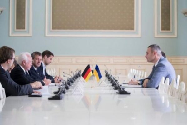Кличко не понял с кем встречался: Киевский мэр убеждал друзей России из Германии усилить антироссийские санкции 