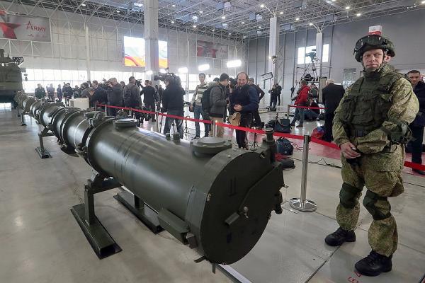 Эксперты: Выход из ДРСМД — старт гонки вооружений, но Россия может стать посредником в новом договоре США с Китаем