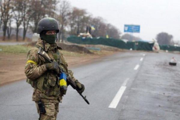 ВСУ открыли огонь по позициям Народной милиции ЛНР у населенного пункта Золотое-5