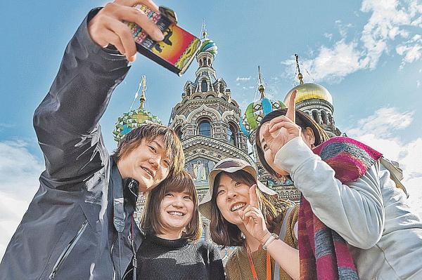 Китайских туристов в России берет в плен и обдирает своя же мафия