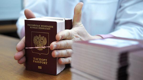 МВД РФ: Гражданство России может получить около трёх млн украинцев