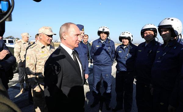 Десять главных достижений эпохи Путина: Крым, газопроводы, средний класс...