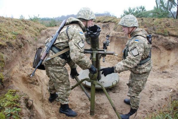 Киевские боевики 16 раз открывали огонь под ДНР за минувшие сутки