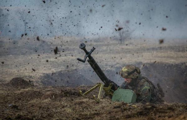 Боевики ВСУ ведут массированный обстрел ДНР