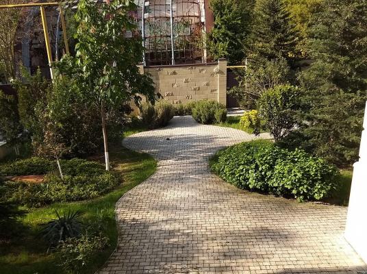 Роскошный пентхаус в 150 метрах от Ливадийского дворца: что из себя представляет «квартирка» Зеленского в Крыму