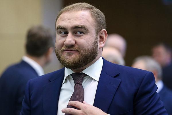 Что стоит за арестом сенатора с Кавказа Рауфа Арашукова