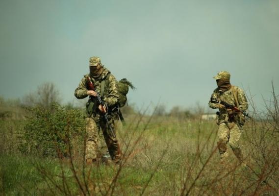 Сильнейшая армия в Европе: диверсанты ВСУ на Донбассе не дошли до цели, подорвавшись на собственных минах