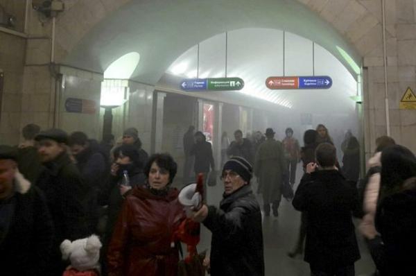 Пострадавшая при теракте в метро Санкт-Петербурга описала смертника