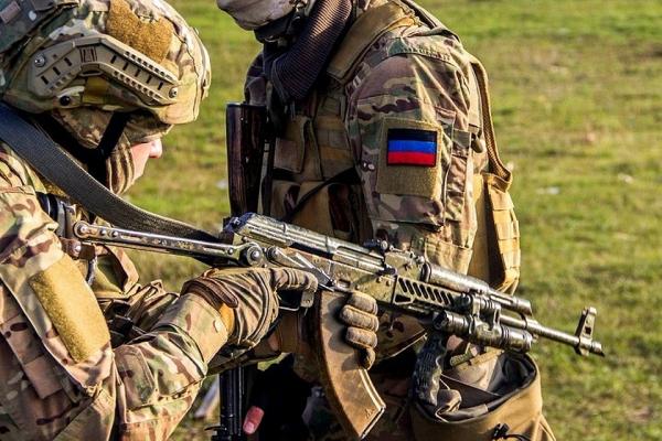 Ситуация на линии соприкосновения в ДНР контролируется силами Народной милиции: защитники Донбасса соблюдают перемирие