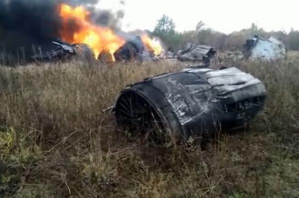 Опубликовано видео крушения МиГ-29 в Подмосковье