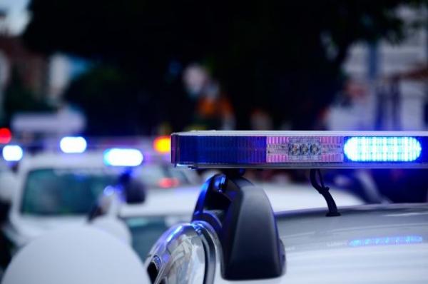 В Сочи нетрезвый полицейский сбил двух девушек на пешеходном переходе