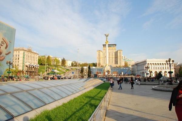 В центре Киева эвакуировали около 1,5 тысяч человек из-за угрозы взрыва