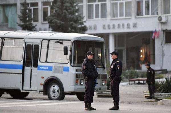 СМИ: убийца из Керчи перед нападением закопал сейф на пустыре