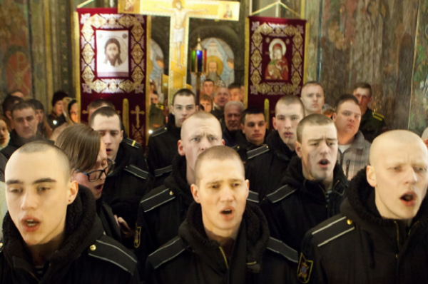 180 священников отслужат в Кронштадте панихиду по погибшим подводникам