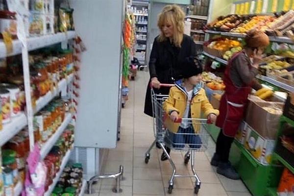 Пугачева отоварилась в самом дешёвом супермаркете