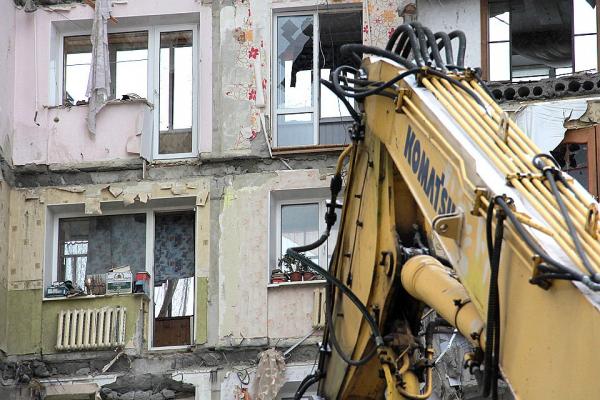 «Ютимся по чужим углам и боимся даже салюта»: как живут пострадавшие от взрыва в Магнитогорске