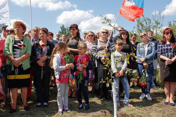 В Донбассе почтили память погибшего фотокорреспондента Андрея Стенина