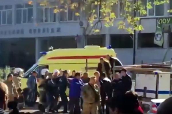 Опубликовано видео нападения на колледж в Керчи