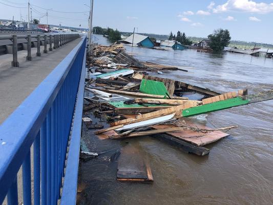 Три человека погибли, почти 100 в больнице: ливни вызвали сильнейшее наводнение в Иркутской области
