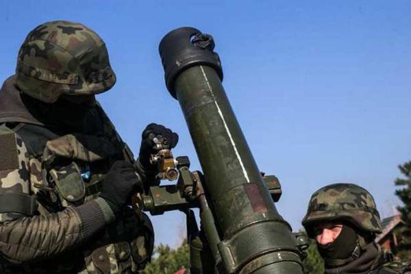 Киевские боевики открыли массированный огонь по окраинам Донецка