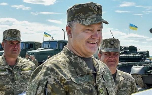 Главковерх новый, обстрелы старые: Зеленский продолжает дело Порошенко на Донбассе