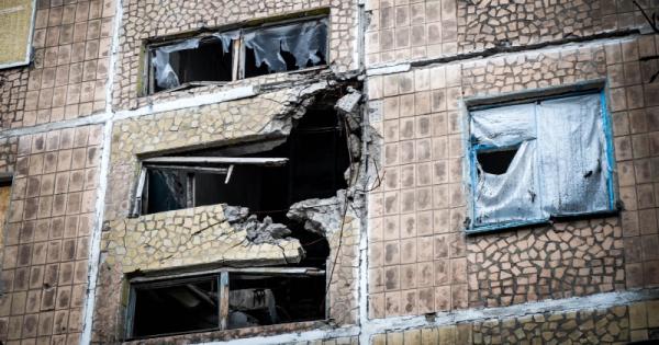 Обстрелом карателей в ДНР поврежден многоквартирный дом