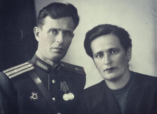 Дед Егора Бероева изобрел непробиваемое стекло для истребителей, а отец Сергея Пенкина и дед Игоря Николаева дошли до Берлина