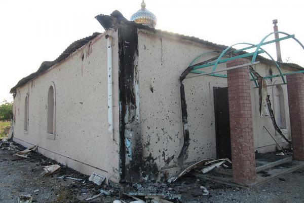 Жители Коминтерново под обстрелом спасали иконы и тушили пожар в церкви