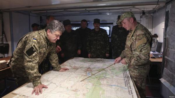 Как военное положение на Украине отразится на республиках Донбасса