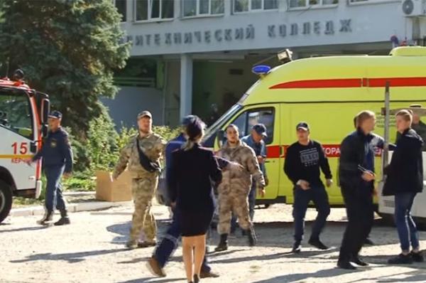 11 пострадавших при нападении на колледж в Керчи остаются в больницах