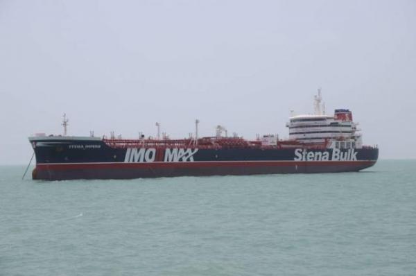 НАТО призвала Иран освободить два задержанных в Ормузском проливе танкера