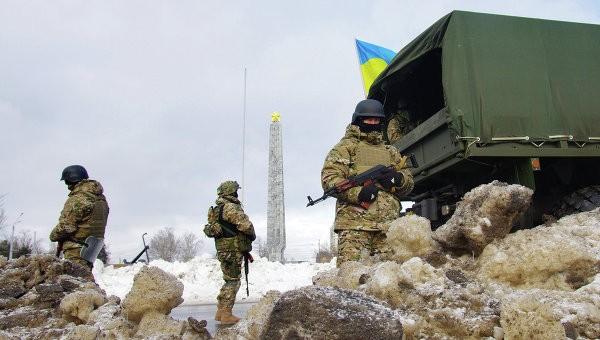 Машина с боевиками Киева подорвалась на украинской мине на юге Донбасса
