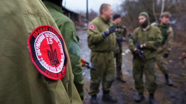 Киев испугался своих же радикалов: украинских нацистов решили отвлечь «войной с агрессором»