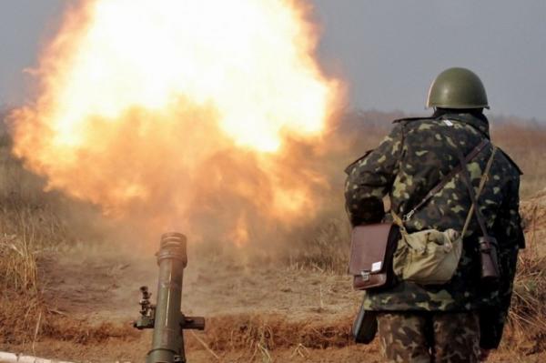 Киевские боевики продолжают террор: ДНР с утра под обстрелами карателей