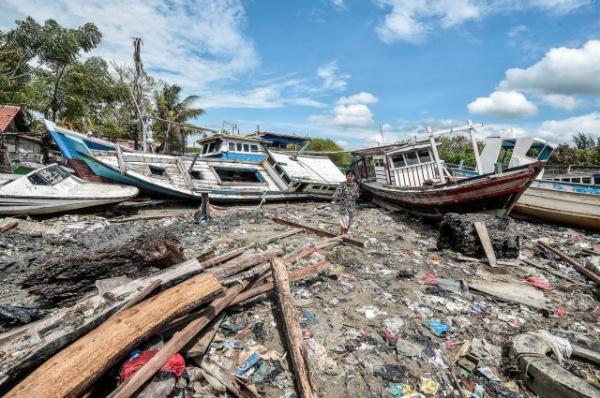 Количество жертв цунами в Индонезии выросло до 429 человек